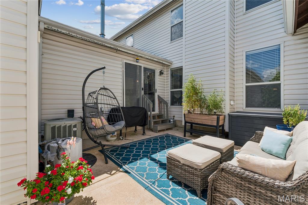 947 Rolling Thunder Drive Property Photo 11