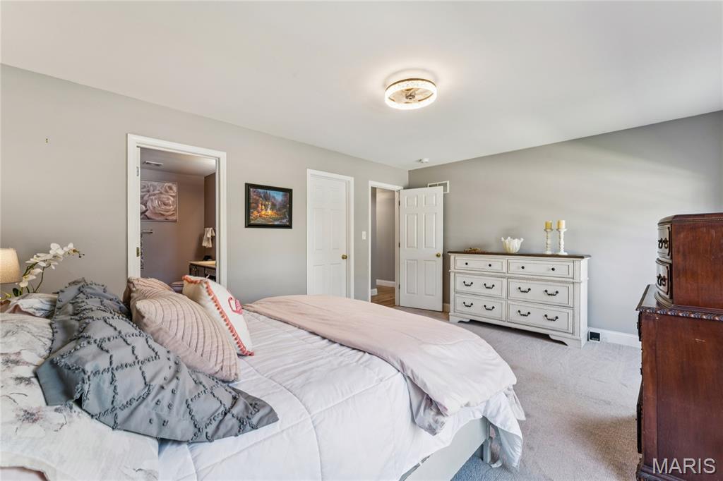 947 Rolling Thunder Drive Property Photo 18