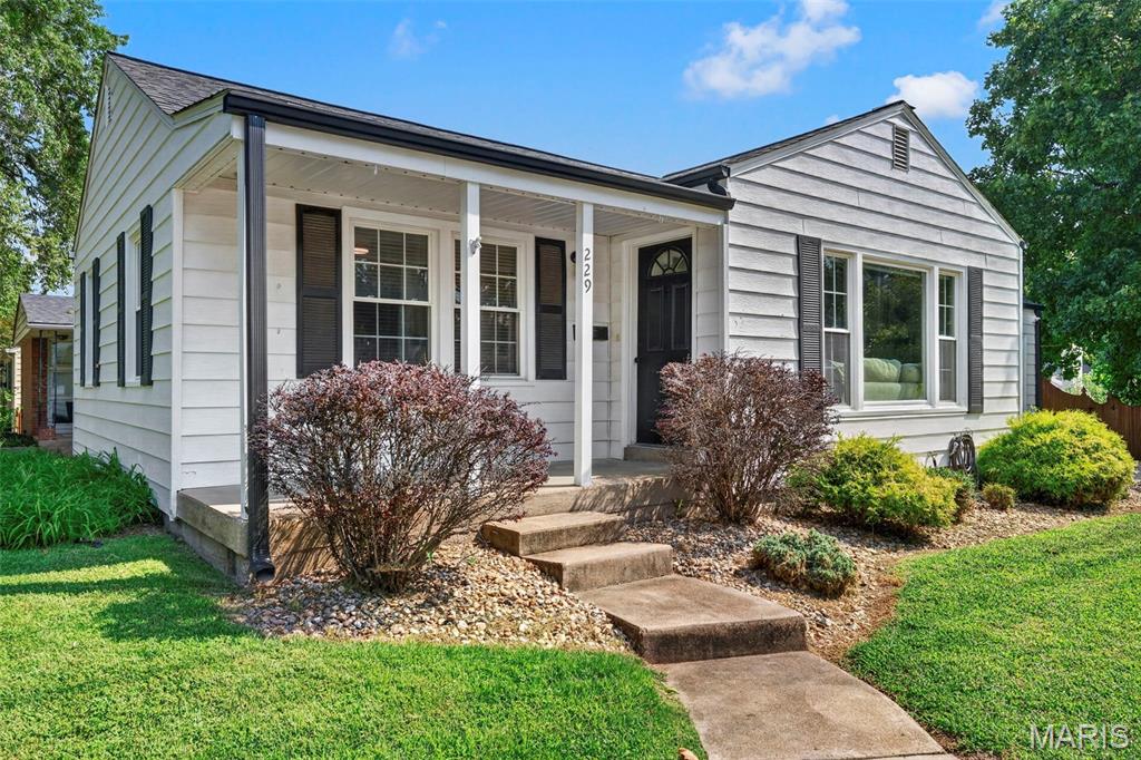 229 Quan Avenue