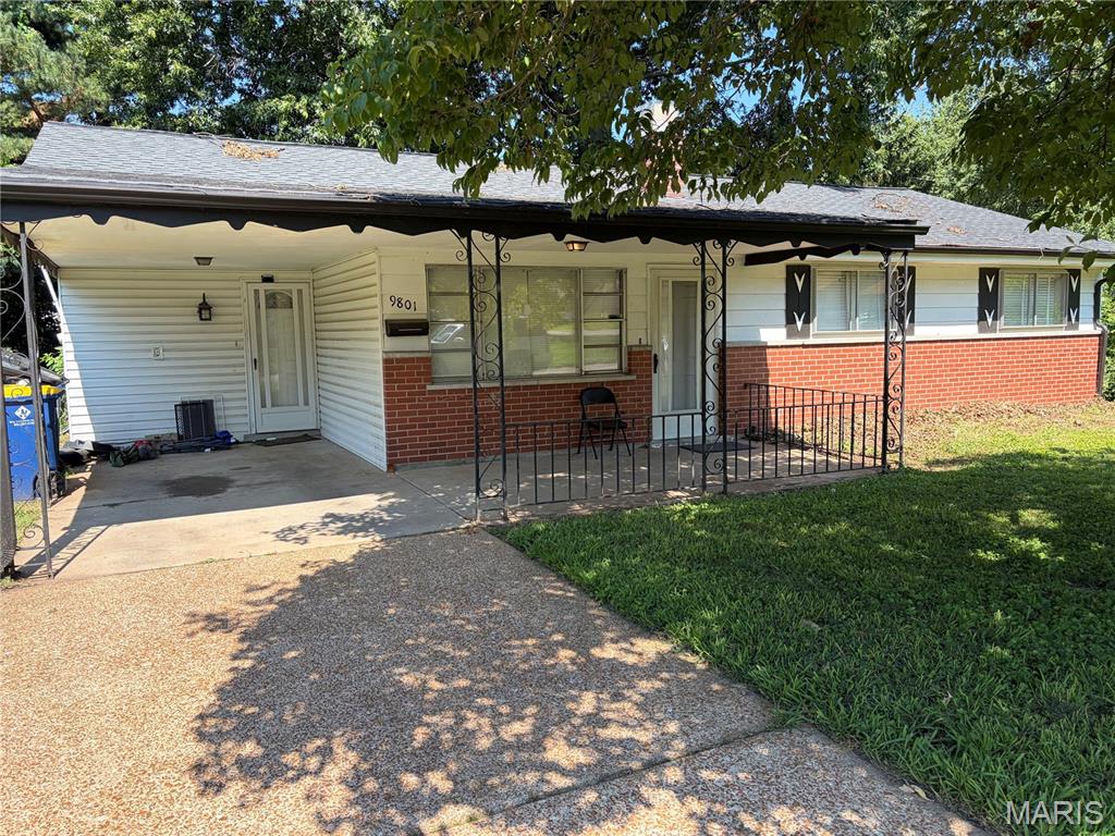 9801 Winn Drive Property Photo 1