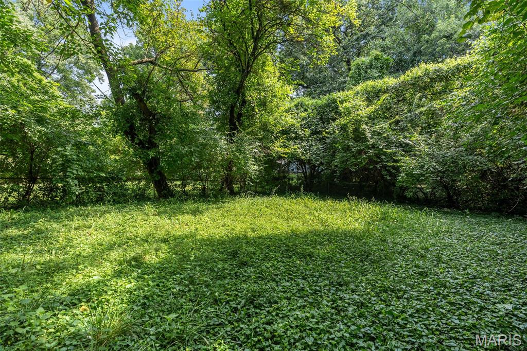 9708 Winkler Drive Property Photo 6