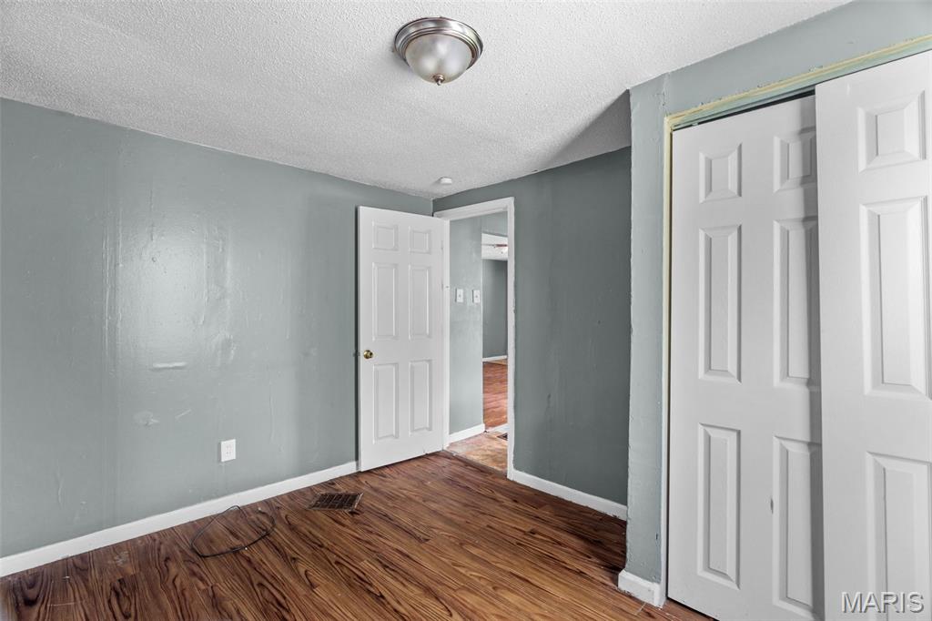 9708 Winkler Drive Property Photo 25