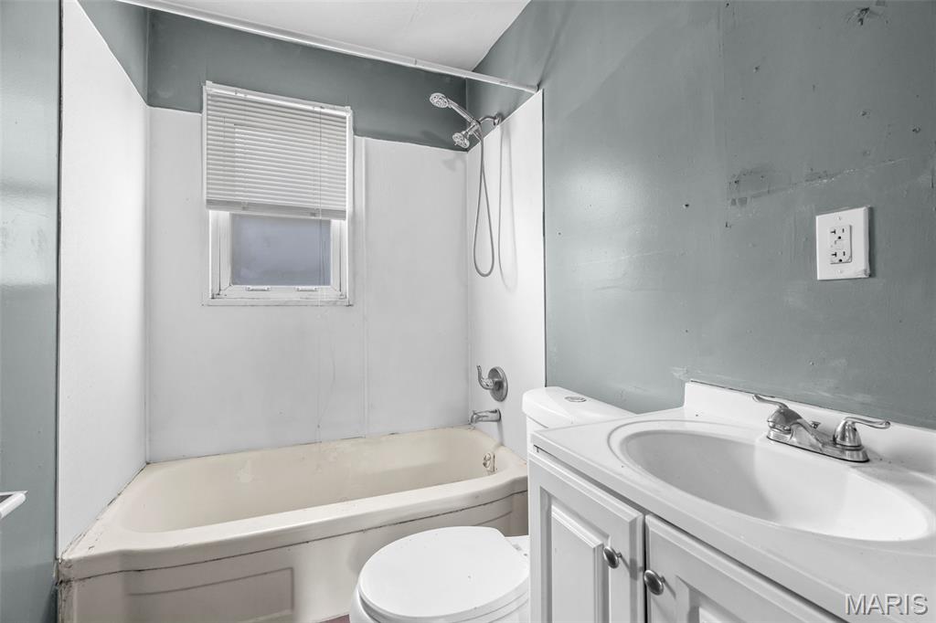 9708 Winkler Drive Property Photo 29