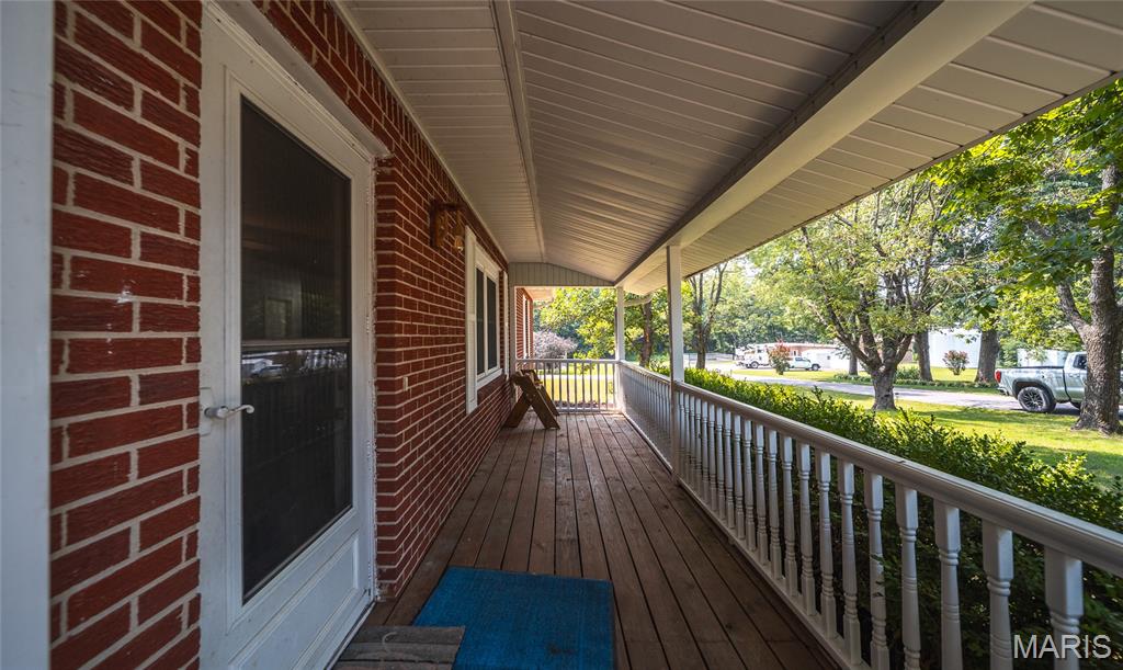 19152 Mary Street Property Photo 4