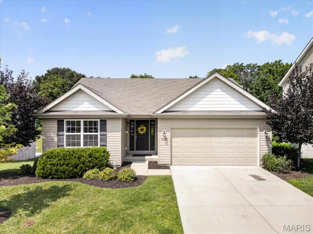 5229 Eagle Wing Court Property Photo 1