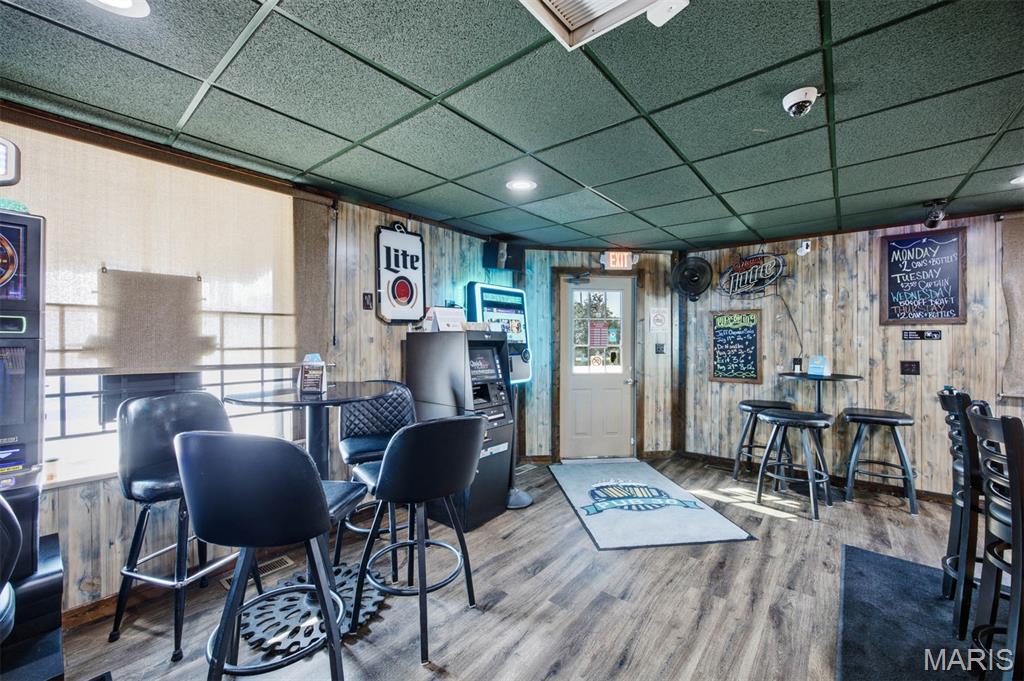 102 Park Property Photo 6