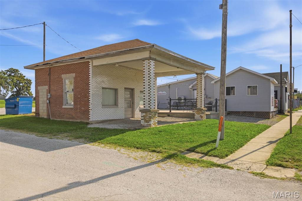 102 Park Property Photo 22