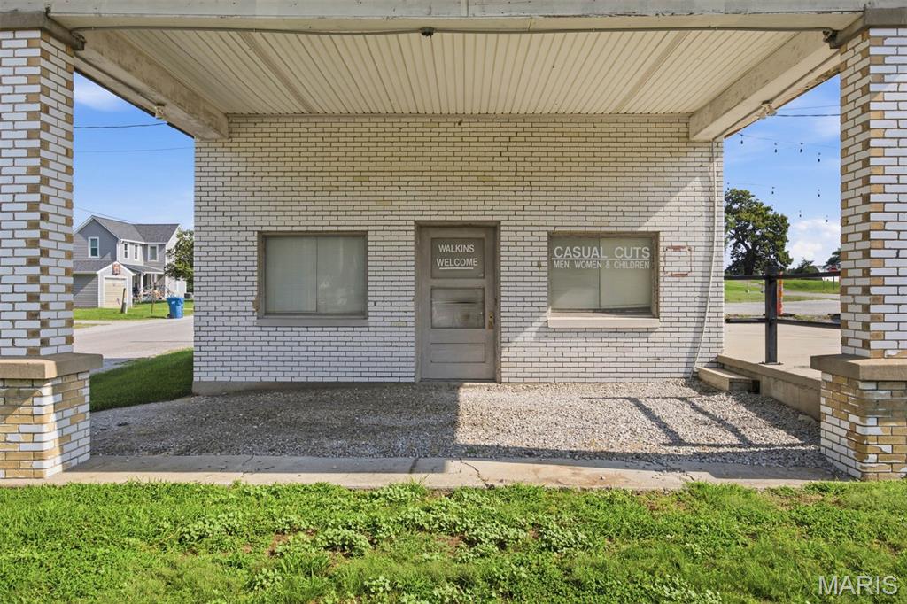 102 Park Property Photo 23