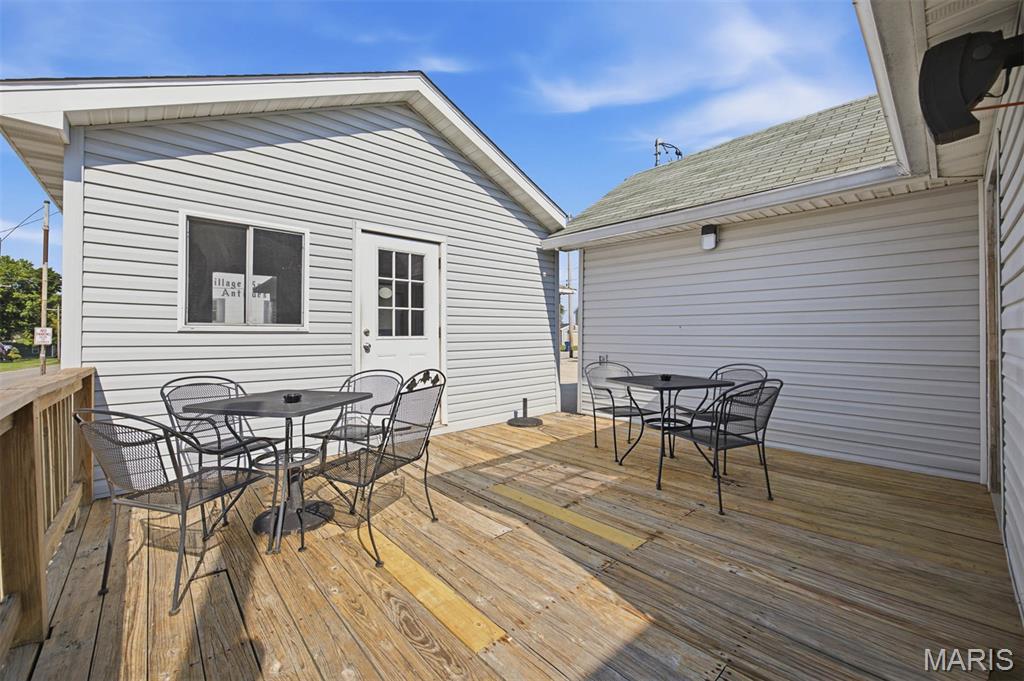 102 Park Property Photo 26