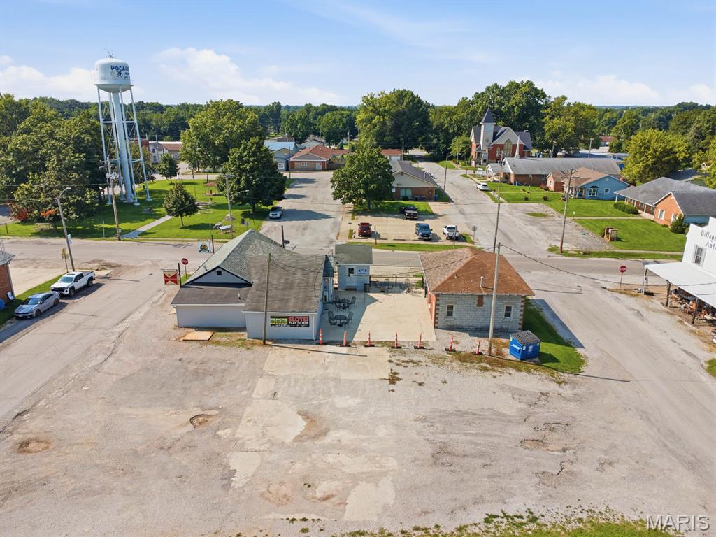 102 Park Property Photo 33