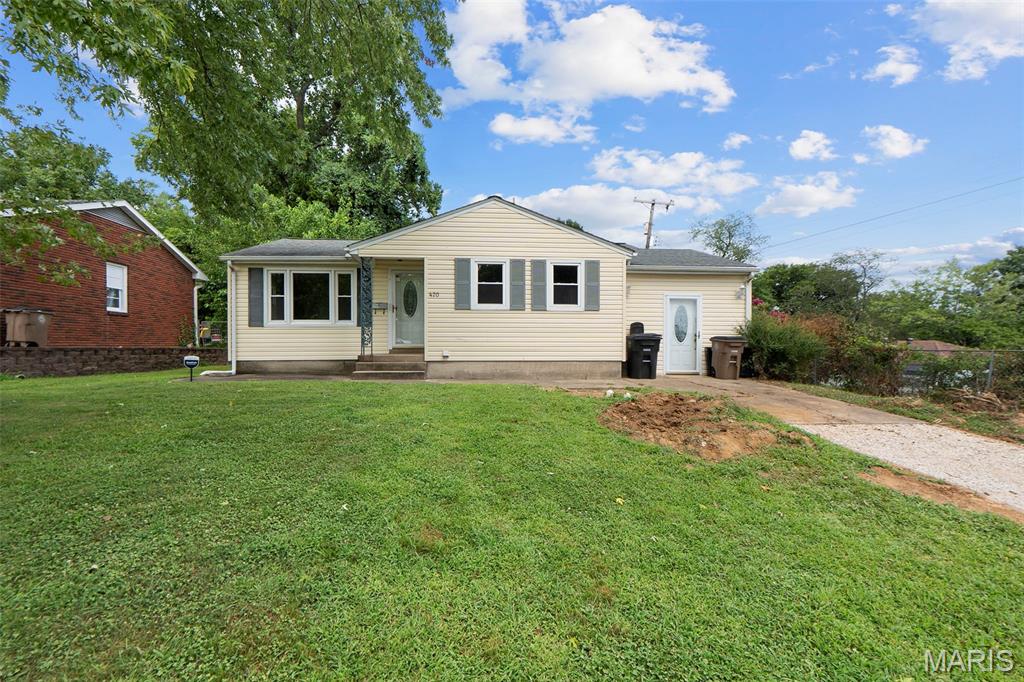420 Green Acres Street Property Photo 1