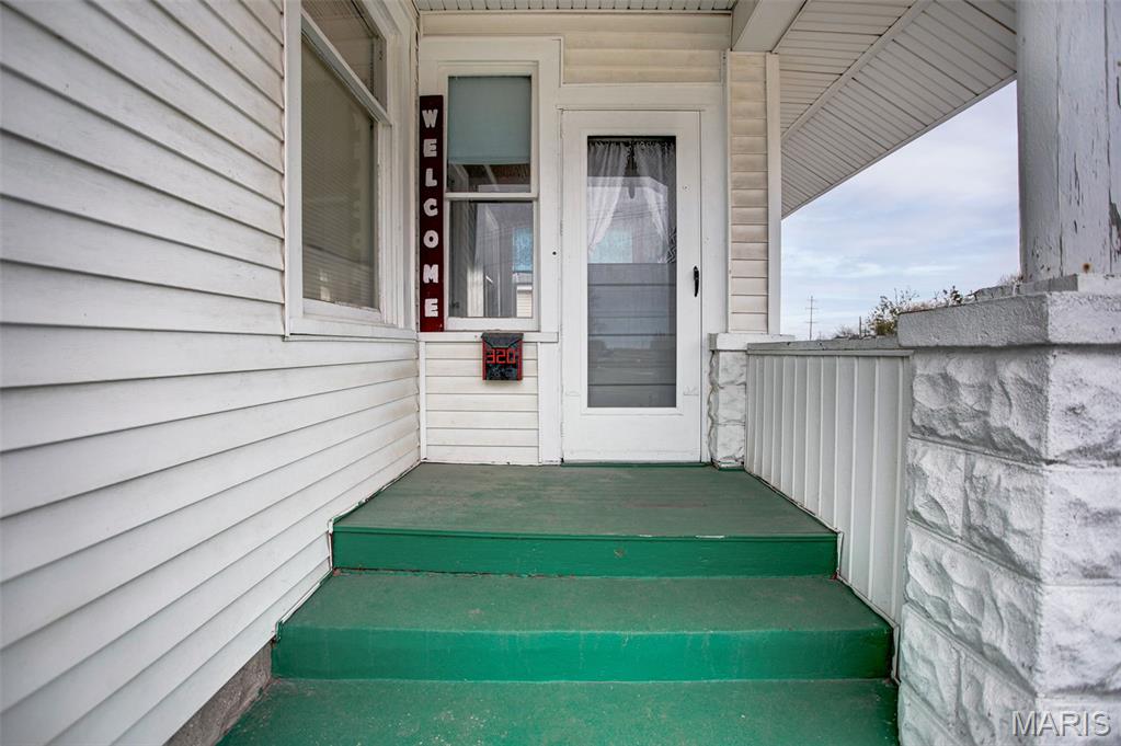 320 N State Street Property Photo 5