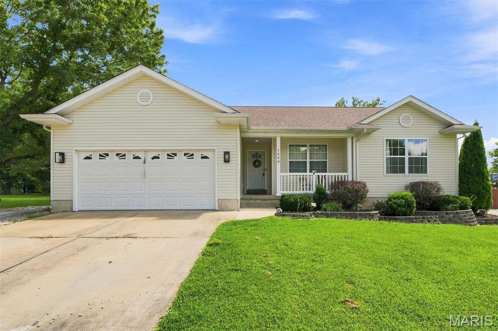 1408 Redwood Drive Property Photo 1