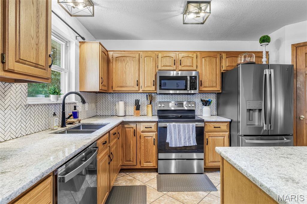 5425 Hyfield Oaks Road Property Photo 10