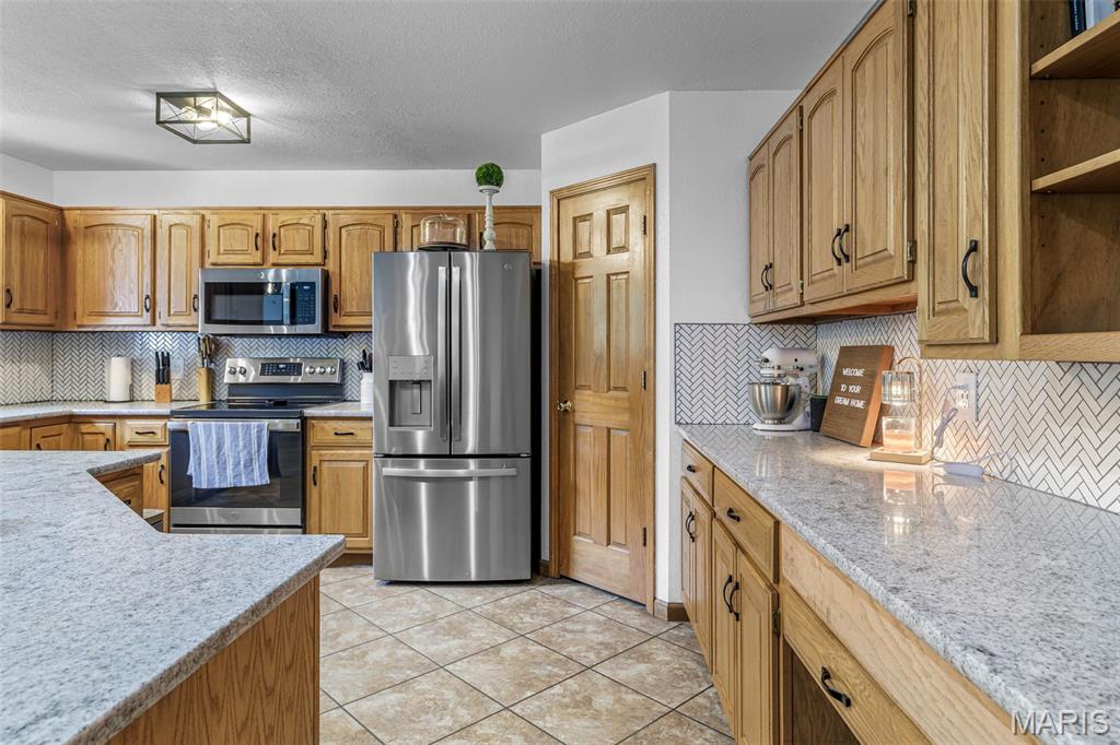 5425 Hyfield Oaks Road Property Photo 12