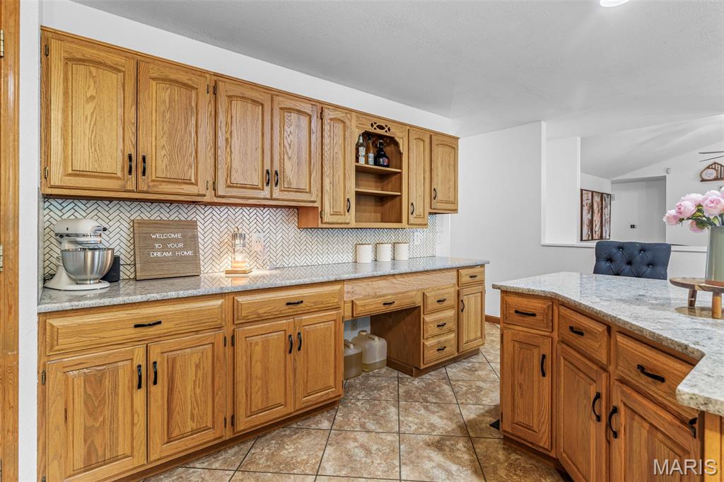 5425 Hyfield Oaks Road Property Photo 16
