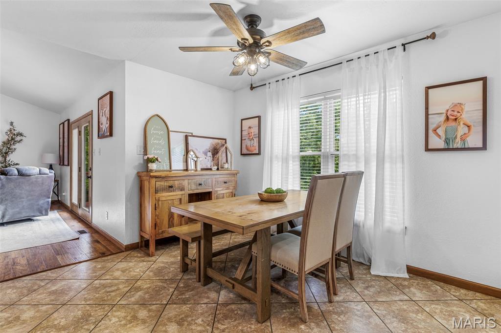 5425 Hyfield Oaks Road Property Photo 17