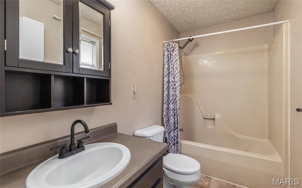 17550 Highway 28 Property Photo 20