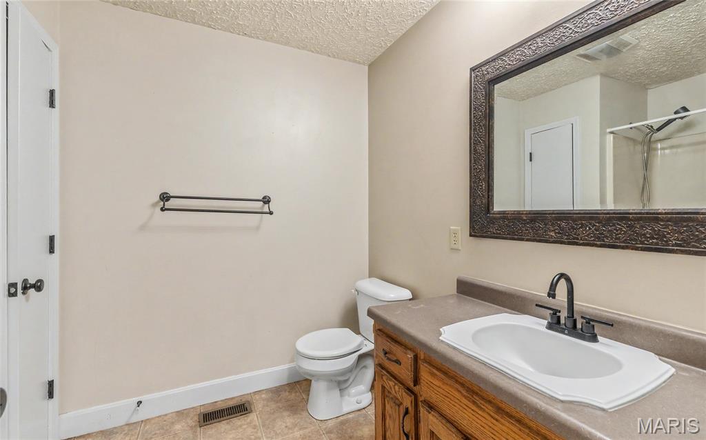 17550 Highway 28 Property Photo 23
