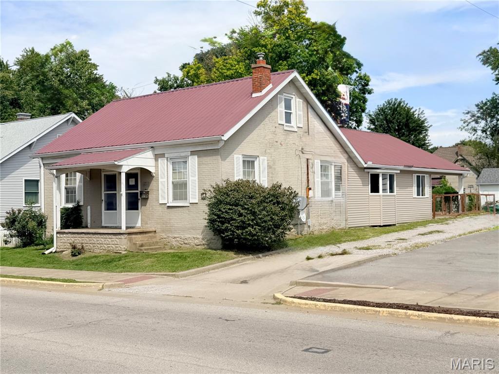 110 N Jefferson Avenue Property Photo 1