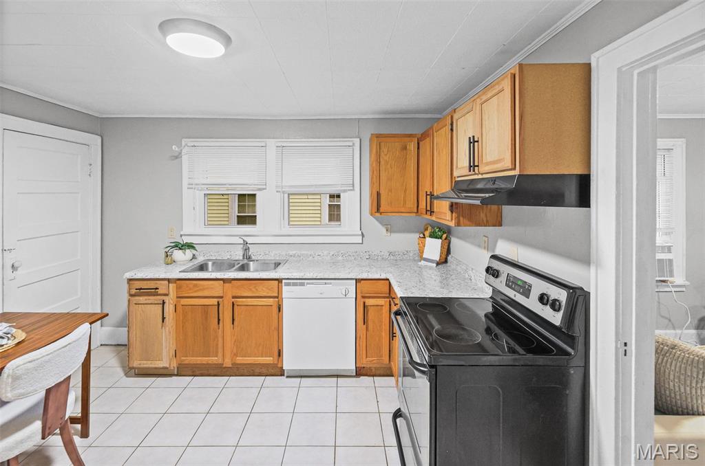 206 Mather Street Property Photo 11