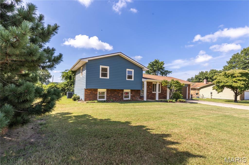 103 Clara Drive Property Photo 2