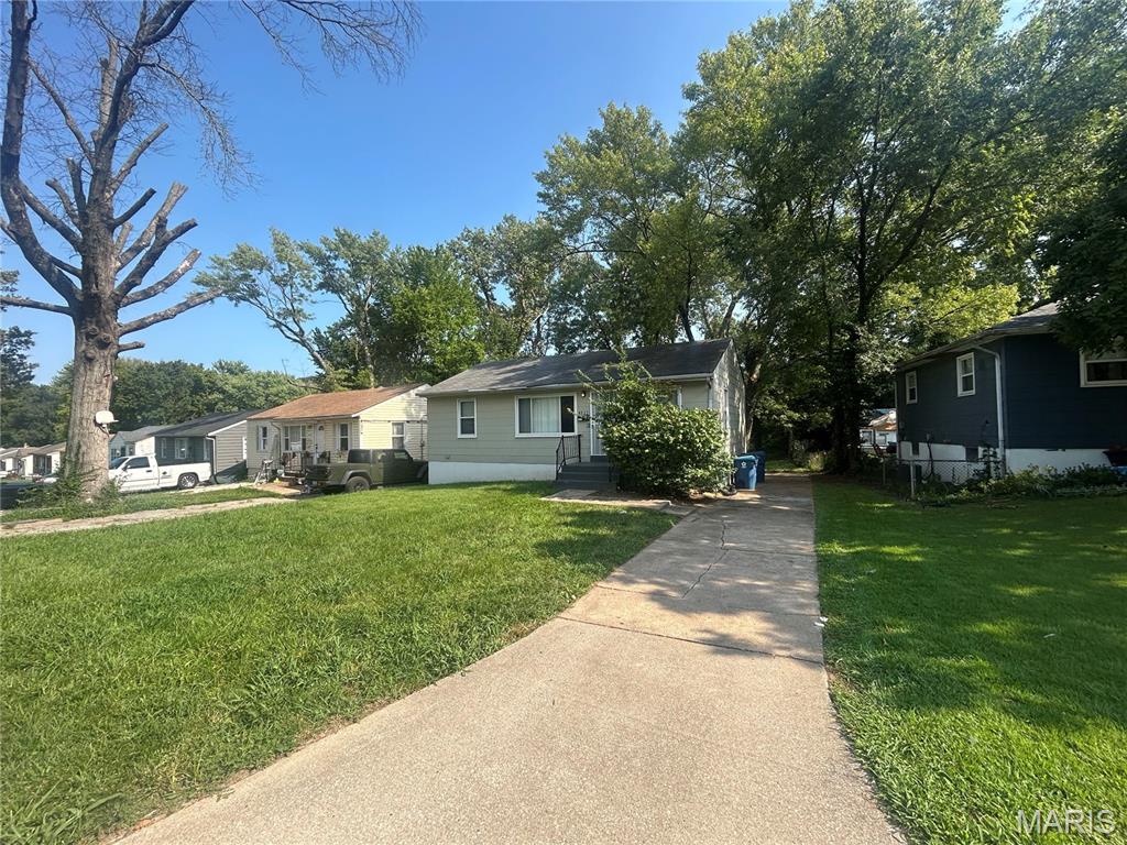 8532 Jenny Drive Property Photo 2