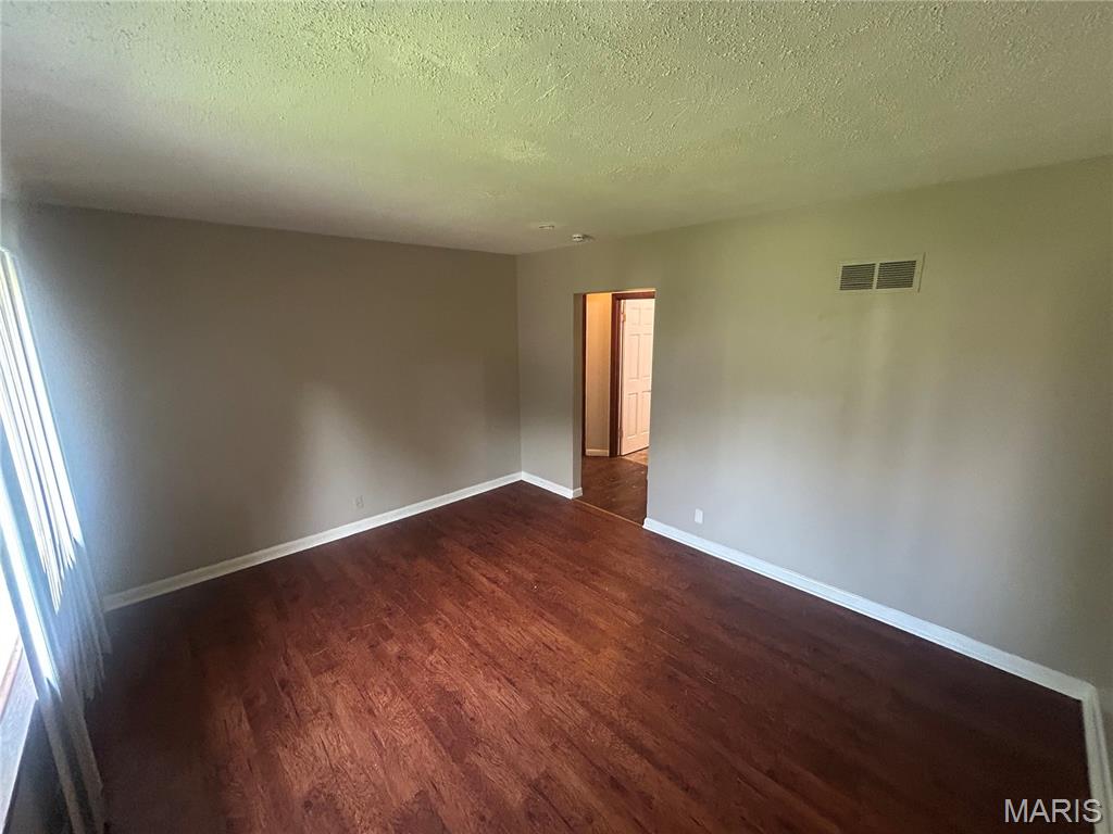 8532 Jenny Drive Property Photo 3