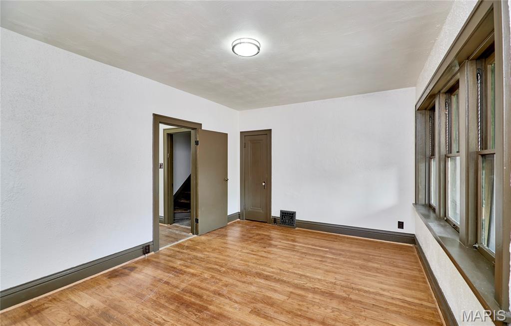 5021 Ray Avenue Property Photo 20