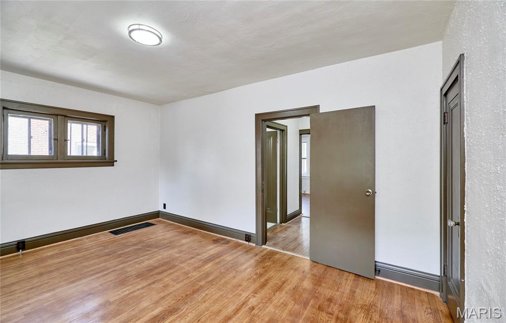 5021 Ray Avenue Property Photo 24