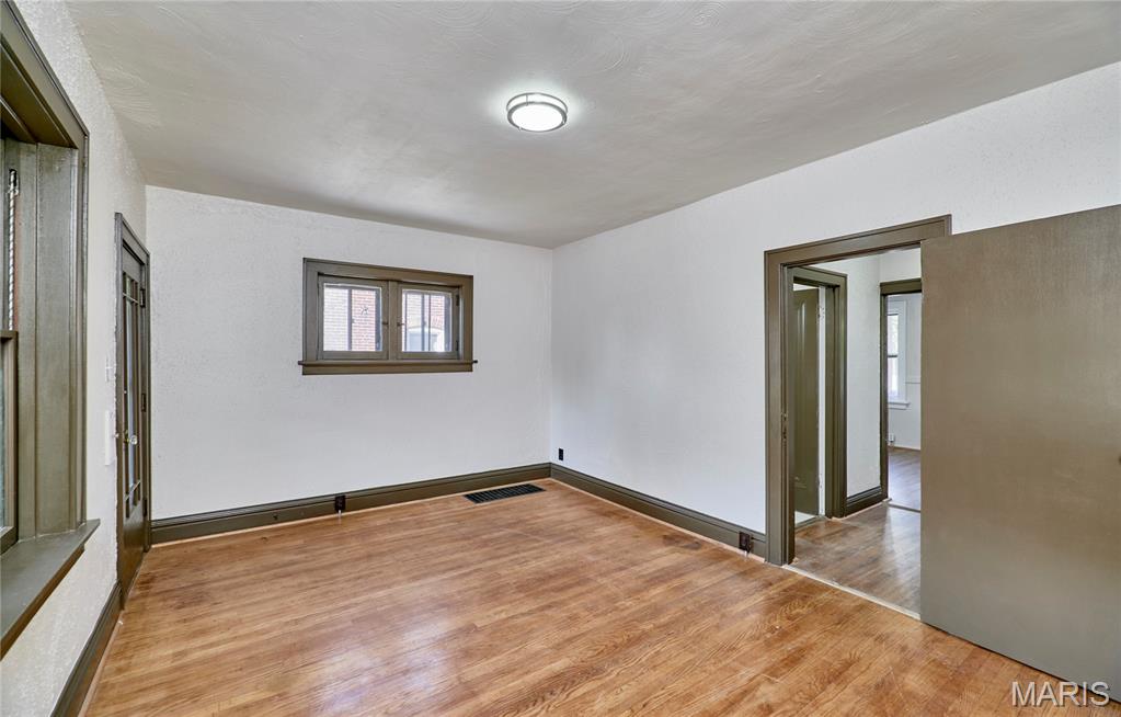 5021 Ray Avenue Property Photo 25