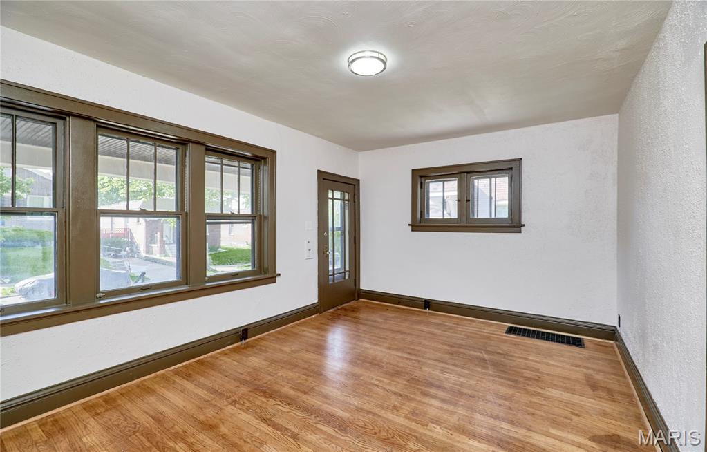 5021 Ray Avenue Property Photo 26