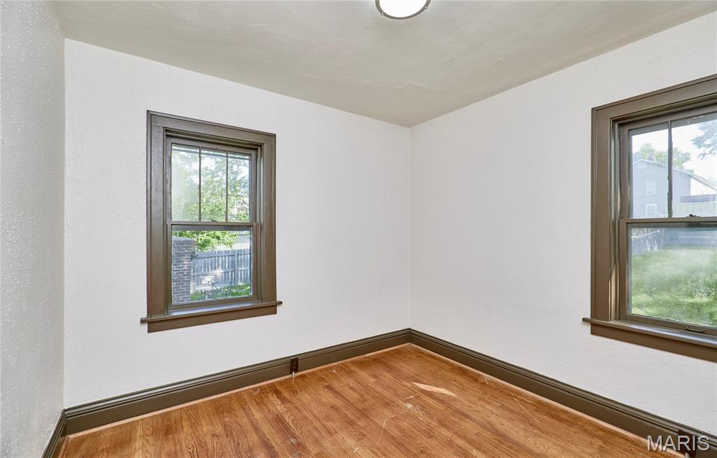5021 Ray Avenue Property Photo 35