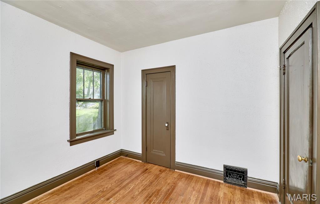 5021 Ray Avenue Property Photo 36