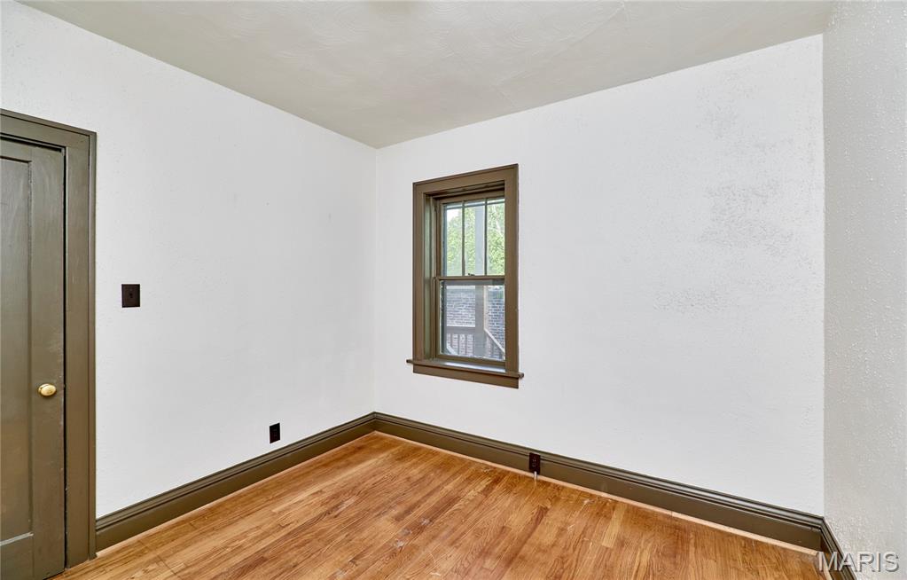 5021 Ray Avenue Property Photo 37