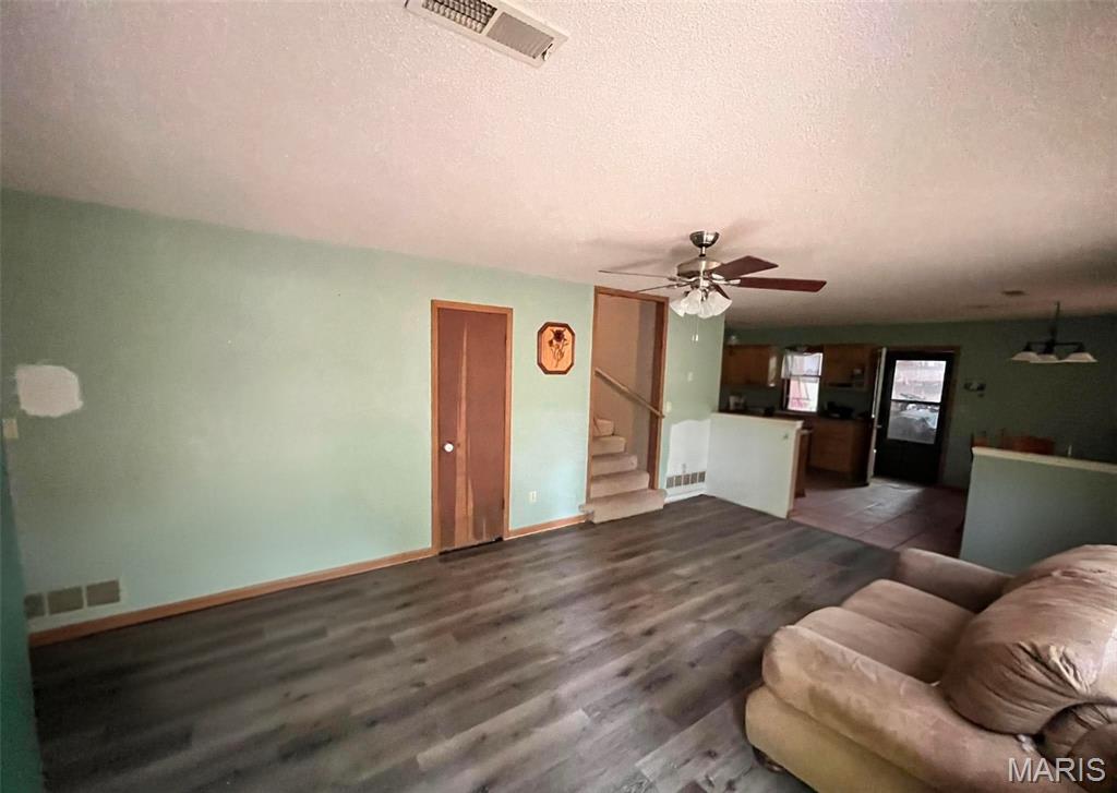 20524 Highway M Property Photo 16