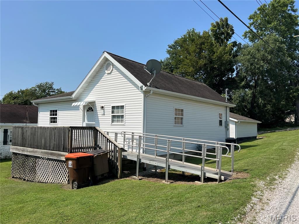 106 S 4th Street Property Photo 1