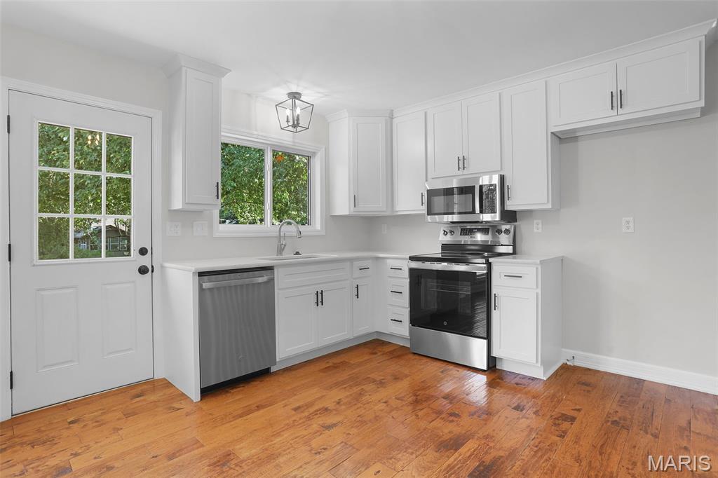 16528 Forest Pine Drive Property Photo 12