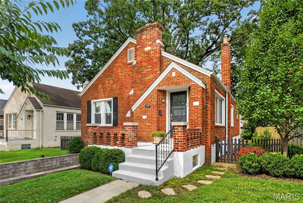 109 Handlan Court Property Photo 2