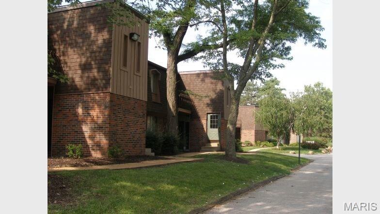 20 Arbor Village Court Property Photo 2