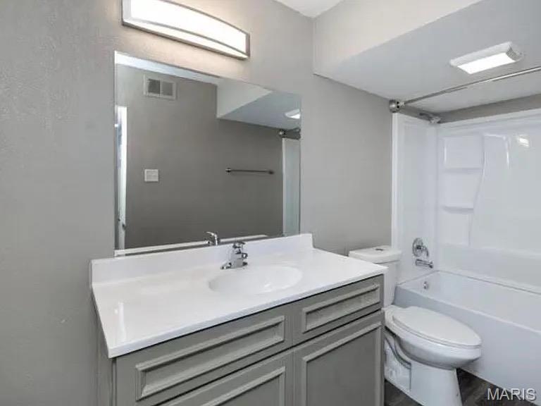 20 Arbor Village Court Property Photo 7
