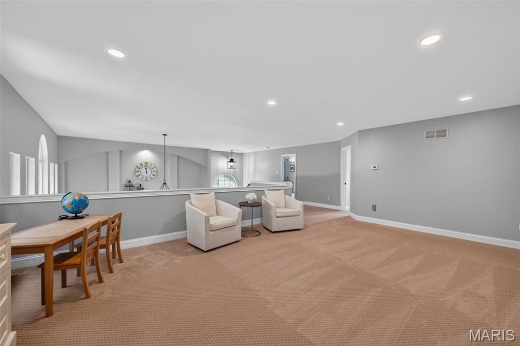 932 Bentley Park Circle Property Photo 38