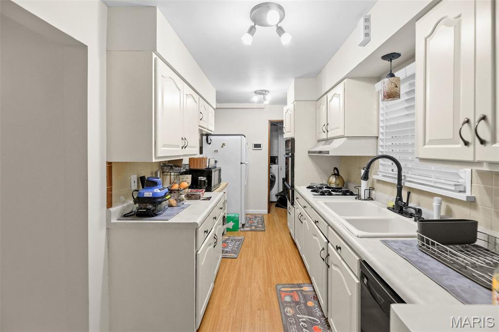 133 Country Club Property Photo 12