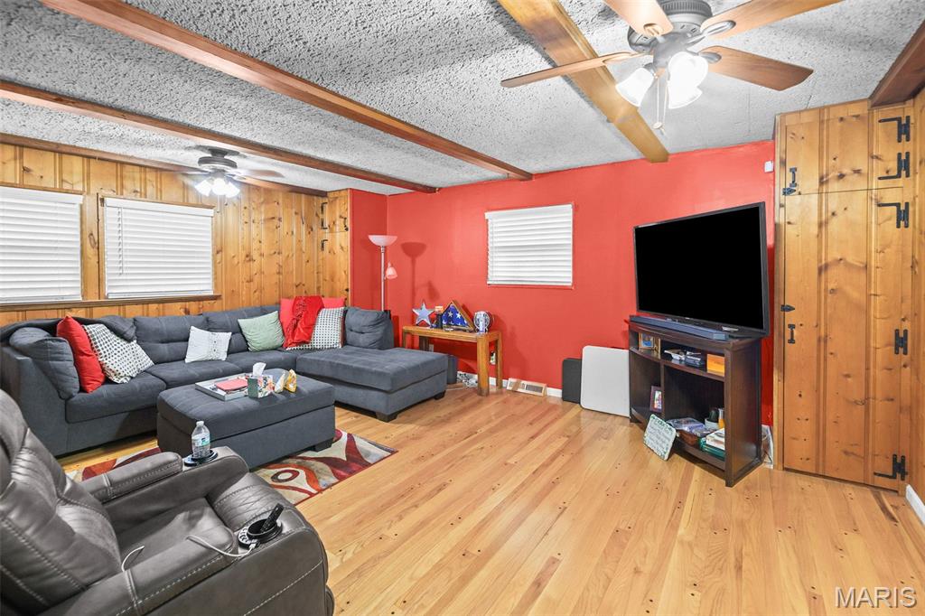133 Country Club Property Photo 14