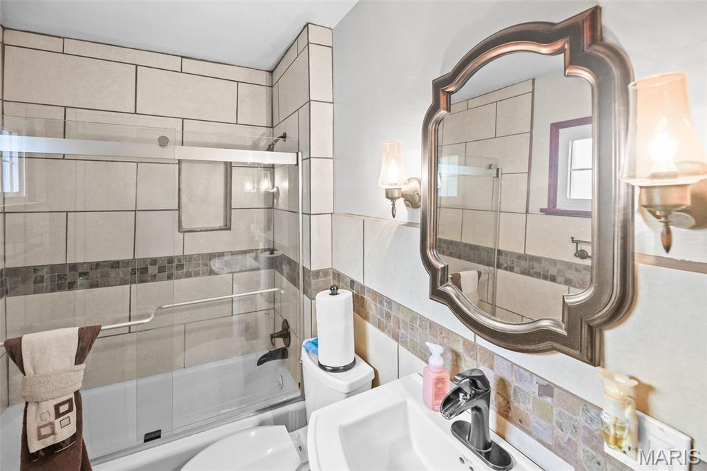 133 Country Club Property Photo 21
