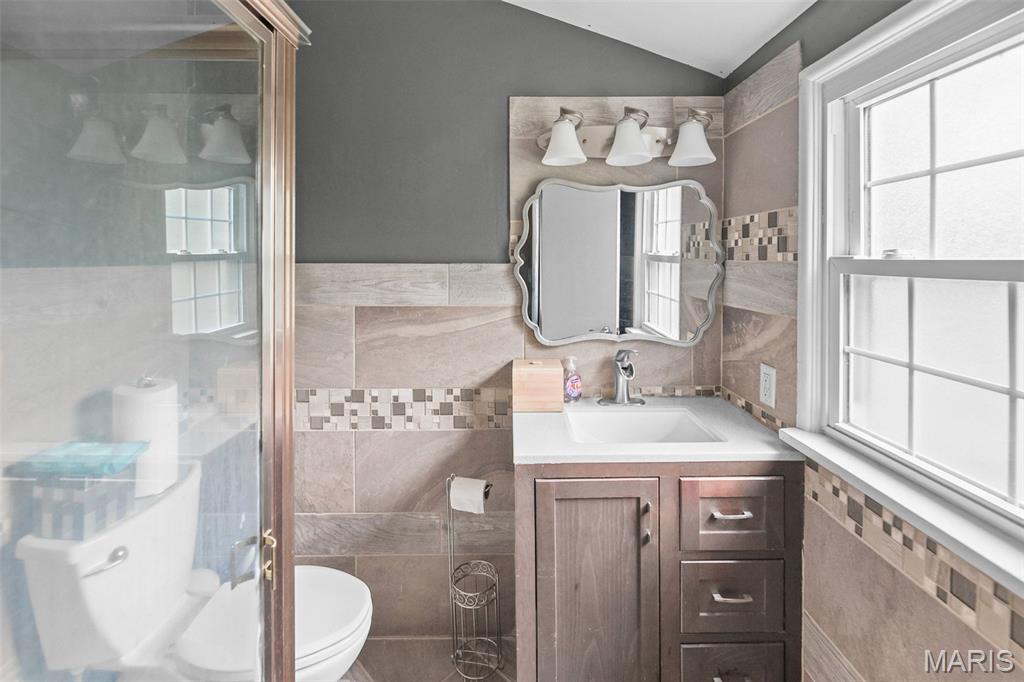 133 Country Club Property Photo 23