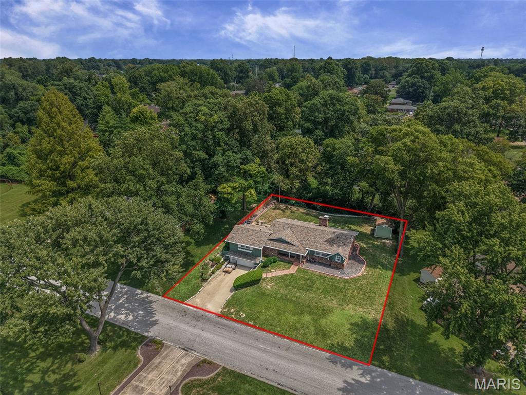 133 Country Club Property Photo 27