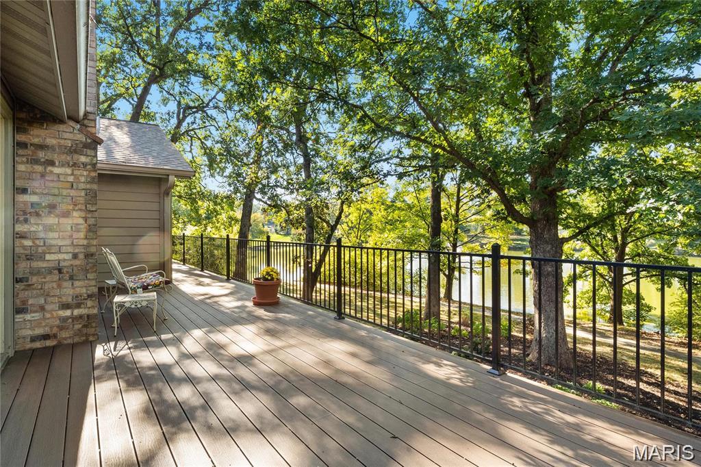13238 Pinetree Lake Drive Property Photo 1