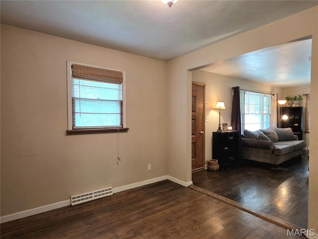 19 E 11th Street Property Photo 5