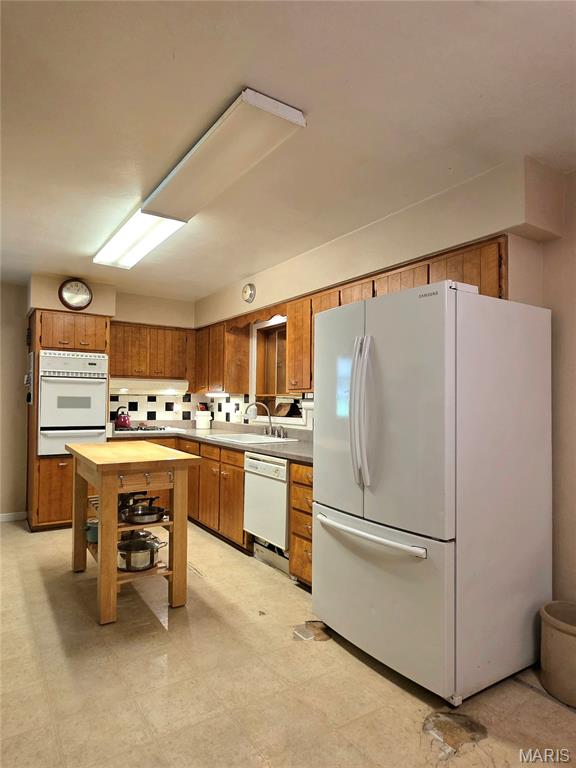 19 E 11th Street Property Photo 10